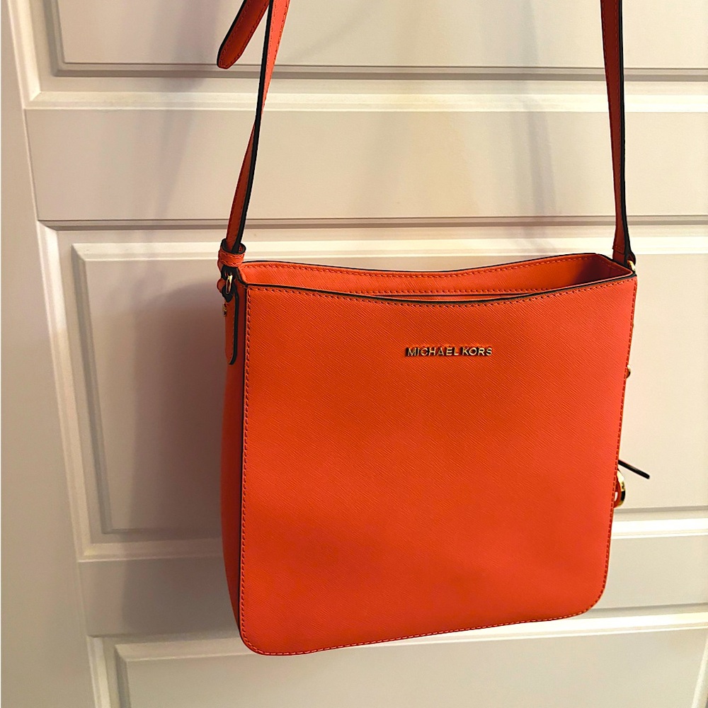 Michael Kors Crossbody Like new